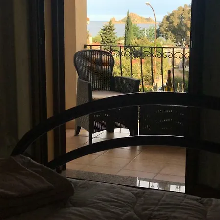 Tancau Oda ve Kahvaltı *