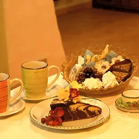 Tancau Bed & Breakfast *